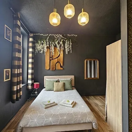 Le Velvet Daire *